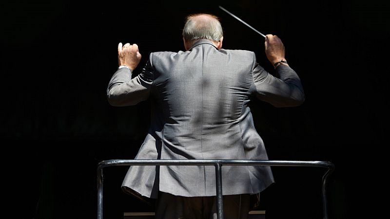 Por tres razones - La sinfonía más difícil para un director de orquesta - Escuchar ahora