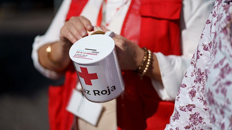 Crónica de Andalucía - Día de la Banderita de Cruz Roja dedicado a los mayores - Escuchar ahora