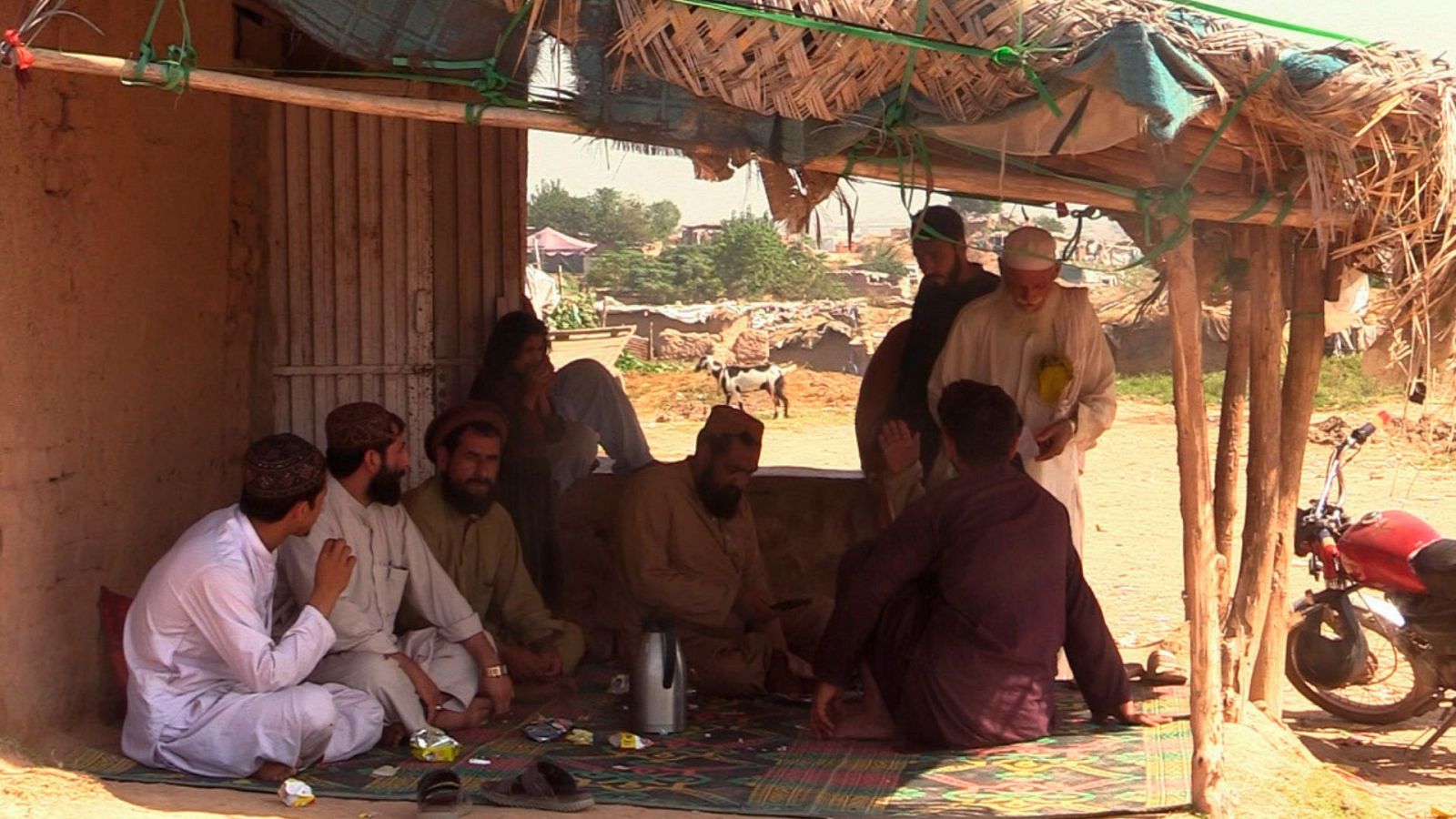 Cinco continentes - La precaria situación de los afganos en la frontera de Pakistán - Escuchar ahora