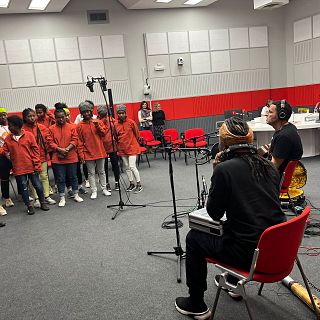 Malagasy Gospel, con Depedro en directo