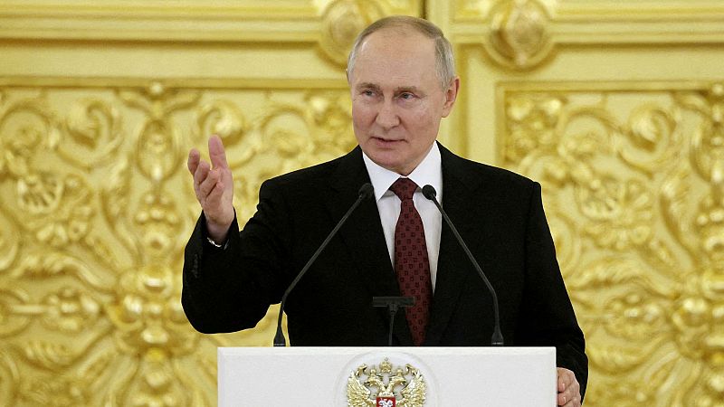 Cinco continentes - Vladimir Putin se presentará de nuevo a las elecciones en Rusia - Escuchar ahora