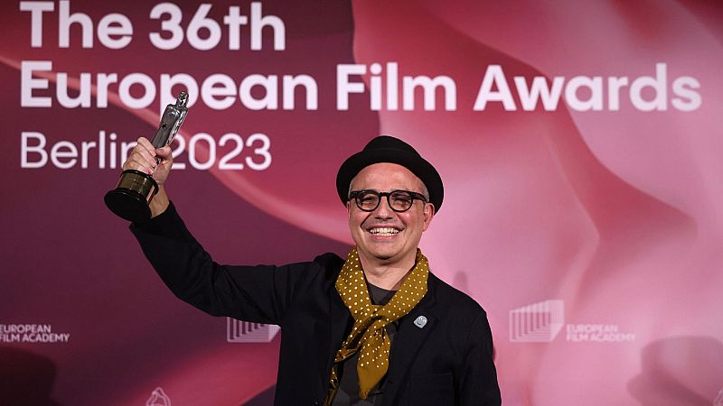 24 Horas Fin de semana - Pablo Berger gana el premio a la mejor animación europea con 'Robot Dreams': "Hay muchos prejuicios respecto a la animación, se piensa que es solo infantil" - Escuchar ahora