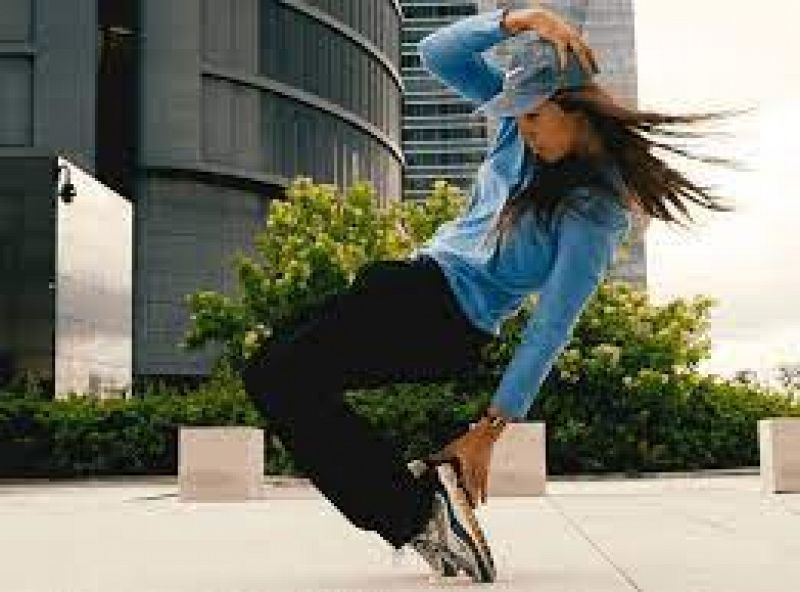 No solo fútbol - Laura García, la reina del Breakdance sueña con París - 9/12/23 - ESCUCHAR AHORA