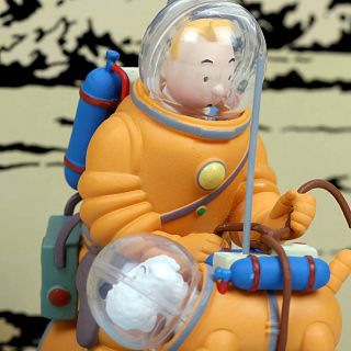 Tint�n visto por �ngeles Caso