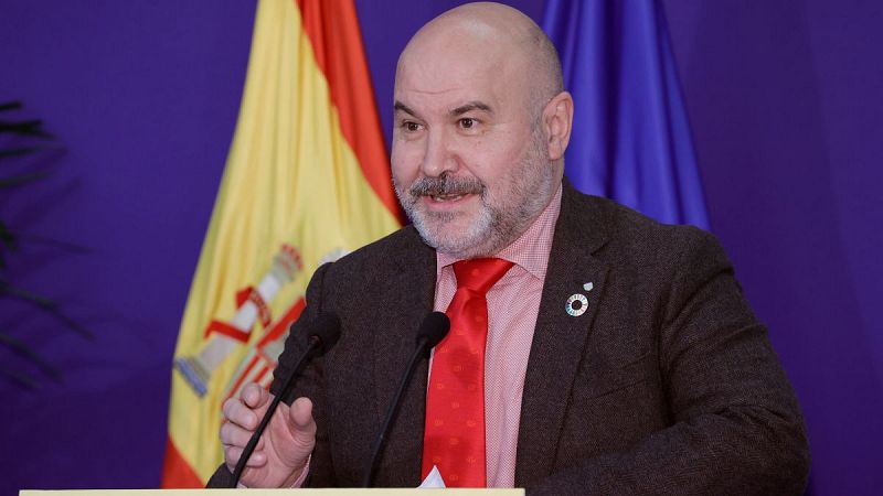 14 Horas Fin de semana - Luis Cayo, presidente de CERMI, sobre la reforma del artículo 49 de la Constitución: "Es un hecho de civilización, va más allá de ideologías" - Escuchar ahora