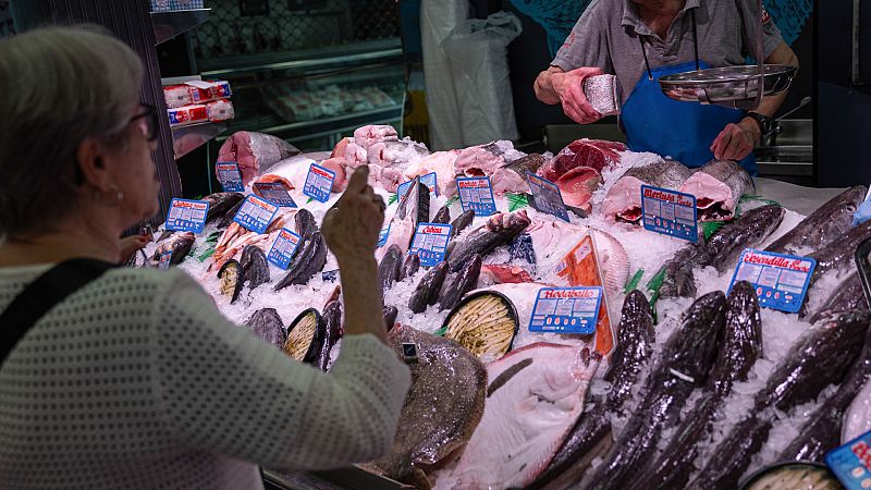 Las mañanas de RNE con Íñigo Alfonso - La OCU apuesta por mantener la rebaja del IVA de la luz y ampliarla a la carne y el pescado - Escuchar ahora