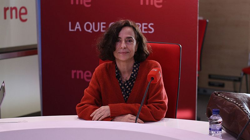 El ojo crítico - Nuria Barrios revuelve sus 'Amores patológicos' tras 25 años - Escuchar ahora