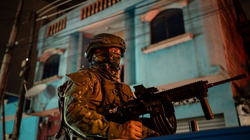 Cinco continentes - Las claves de lo que est pasando en Ecuador - Escuchar ahora