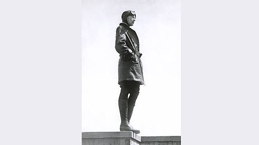 Efemérides - Efemérides - La desaparición de Amelia Earhart - 02/07/10 - Escuchar ahora