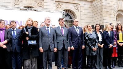 Acte institucional a Plaça Sant Jaume contra la violència de gènere