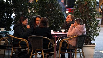 14 horas - Casi el 30% de los brotes de la última semana se produjeron en el ámbito social - Escuchar ahora