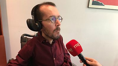Las mañanas de RNE con Íñigo Alfonso - Echenique: "Los que se golpean el pecho con la Constitución son los que menos la respetan" - Escuchar ahora