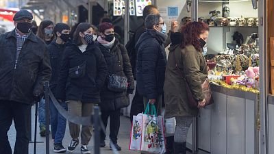 Boletines RNE - España registra la peor cifra de contagios en dos meses - Escuchar ahora