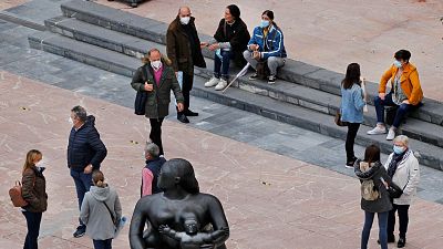 Boletines RNE - España supera el millón de contagios y suma 156 fallecidos en 24 horas - Escuchar ahora