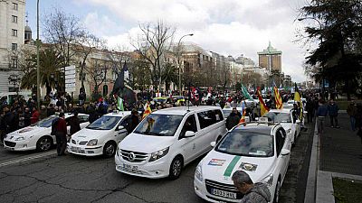  14 horas - Huelga Taxis | Garrido descarta seguir los pasos de Cataluña  - Escuchar ahora