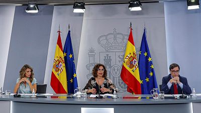 14 horas - El Gobierno prorroga hasta enero el veto a los desahucios, pero no la prohibición del corte de suministros ni la moratoria de hipotecas - Escuchar ahora