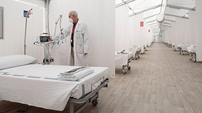 14 horas - El hospital de La Fe amplía su capacidad con un hospital de campaña y cancelando operaciones - Escuchar ahora