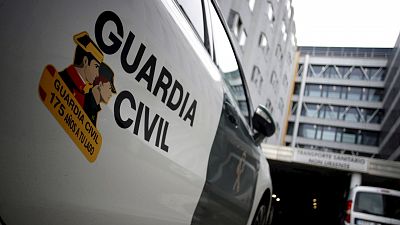 Boletines RNE - El Jefe de la Guardia Civil avisa a su personal de que nadie se vacunará antes de tiempo - Escuchar ahora