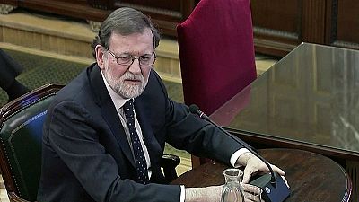 Boletines RNE - Rajoy justicia la aplicación del 155 por la "situación de excepcionalidad" en que vivía Cataluña - Escuchar ahora