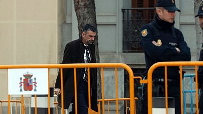 Boletines RNE - Santi Vila asegura que el 1-O se financió con dinero de "mecenas catalanistas" - Escuchar ahora