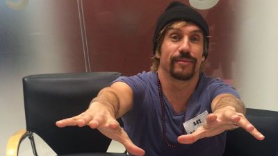 Las mañanas de RNE - Macaco presenta "Semillas", su nuevo sencillo, contra los transgénicos - Escuchar ahora
