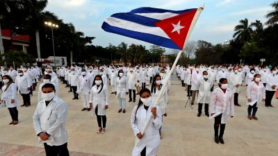  Reportajes 5 Continentes - Médicos cubanos contra el coronavirus en otros países - Escuchar ahora