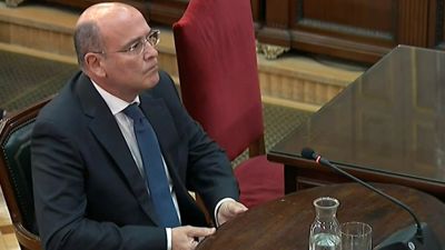  Boletines RNE - Pérez de los Cobos insiste en la obstrucción a la autoridad en la votación del 1-0 - Escuchar ahora