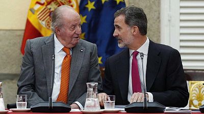 Boletines RNE - Reacciones políticas a la decisión de Juan Carlos I - Escuchar ahora
