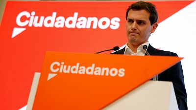  Boletines RNE - Rivera dimite como presidente de Ciudadanos y deja la política - Escuchar ahora
