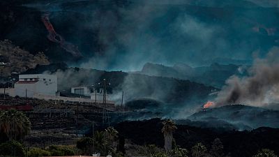 Las mañanas de RNE con Íñigo Alfonso - Suspendidas las clases presenciales en cinco municipios de La Palma por la mala calidad del aire - Escuchar ahora