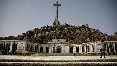 14 horas - El Tribunal Supremo autoriza la exhumación inmediata de Franco - Escuchar ahora