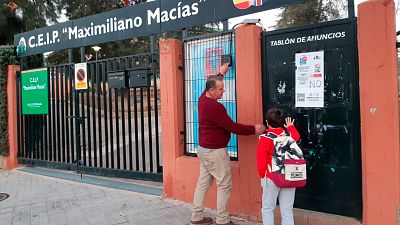 Las mañanas de RNE con Íñigo Alfonso - Diversidad de opiniones ante el uso de mascarilla en el recreo - Escuchar ahora