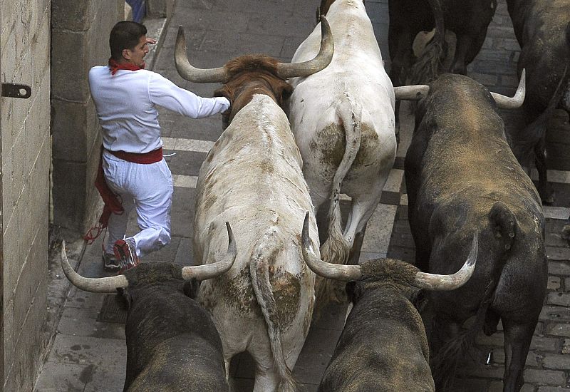 Último encierro de San Fermín 2015 con la ganadería de Miura