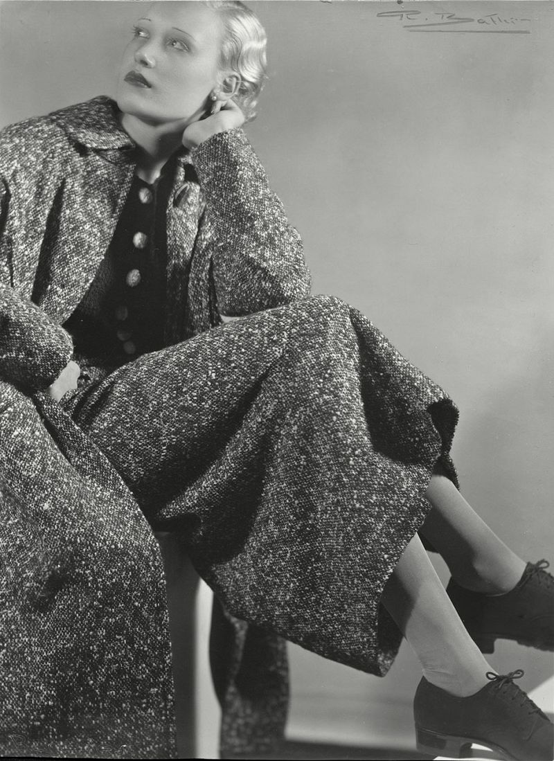 Distinción. Un siglo de fotografía de moda