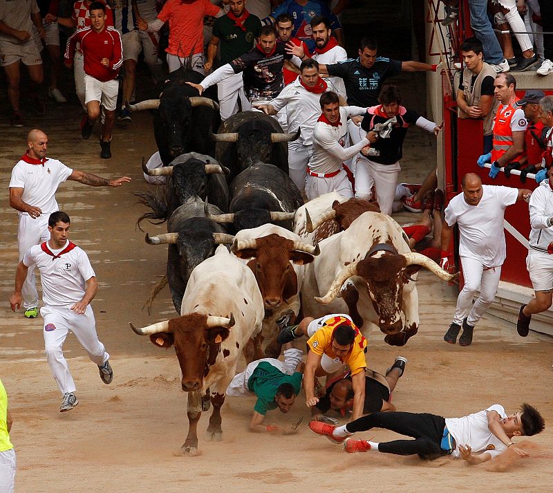 El octavo y último encierro de los Sanfermines 2019, foto a foto