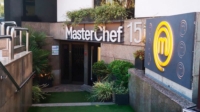 Entrada del Restaurante de MasterChef en Madrid