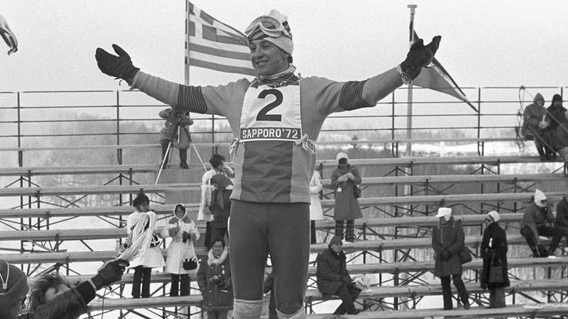Imagen de Paco Fernnde Ochoa tras ganar la medalla de oro en los Juegos de Invierno en Sapporo en 1972.