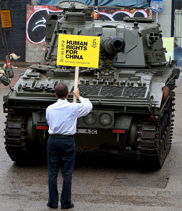 PROTESTA EN LONDRES PARA CONMEMORAR EL ANIVERSARIO DE LOS ENFRENTAMIENTOS DE LA PLAZA DE TIANANMEN