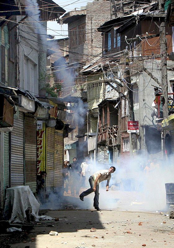 Protestas en Srinagar por la muerte de un manifestante