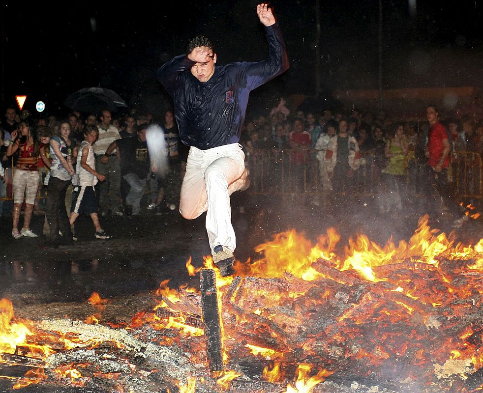 Salto del fuego en Palencia