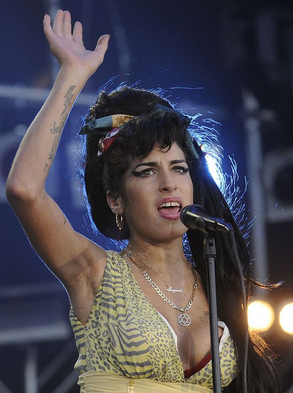 Amy Winehouse en el escenario principal de Rock in Rio