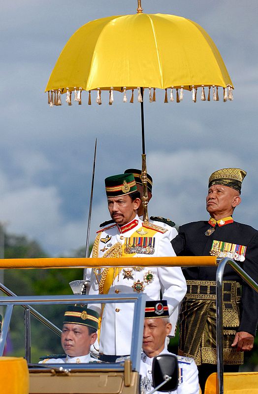 62º cumpleaños del sultán de Brunei