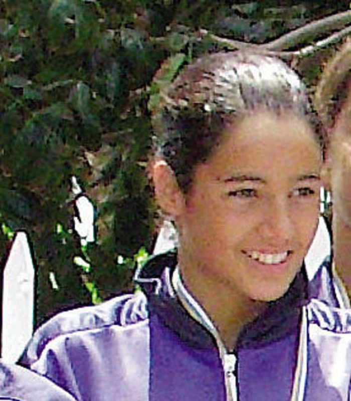 Dara Villanueva, de 12 años, iba para estrella de la natación.