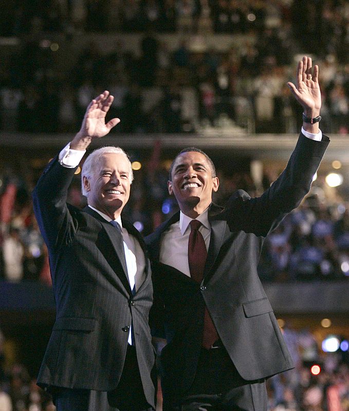 El candidato demócrata Barack Obama y su número dos, Joe Biden, en la Convención demócrata de Denver.