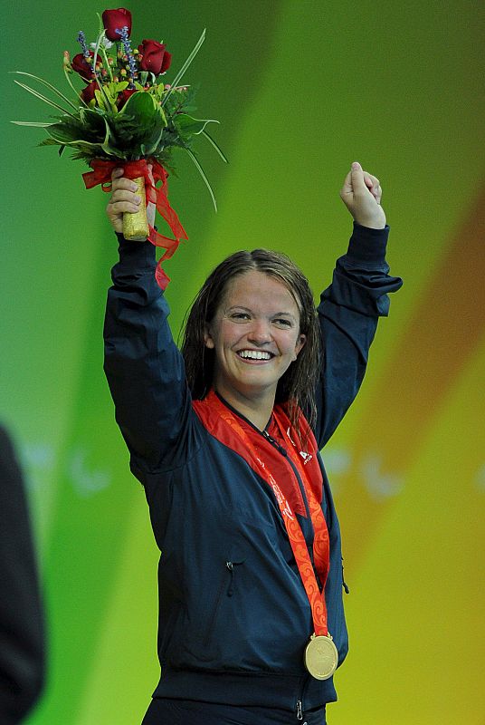 La estadounidense Erin Popovich ganó el oro en los 400 metros libres de natación.