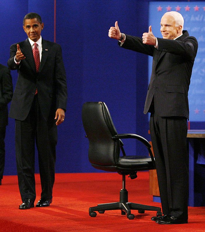 Obama and McCain acknowledge supporters after final debate in New York