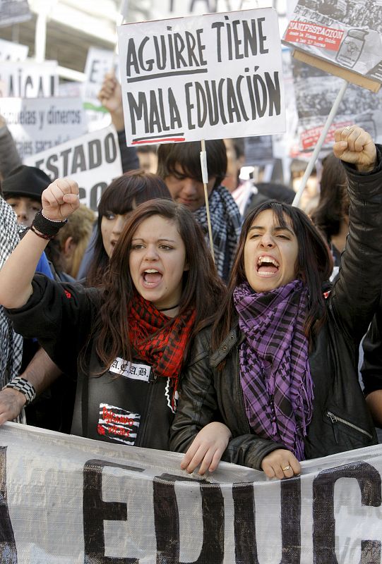 MANIFESTACIÓN CONTRA EL PLAN BOLONIA