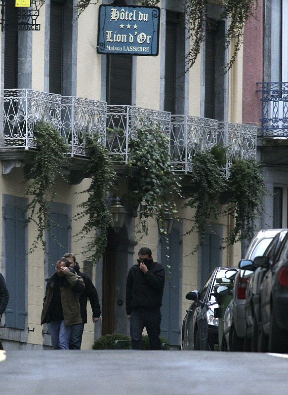 French police at scene of arrest of suspected ETA military chief  in southwestern France