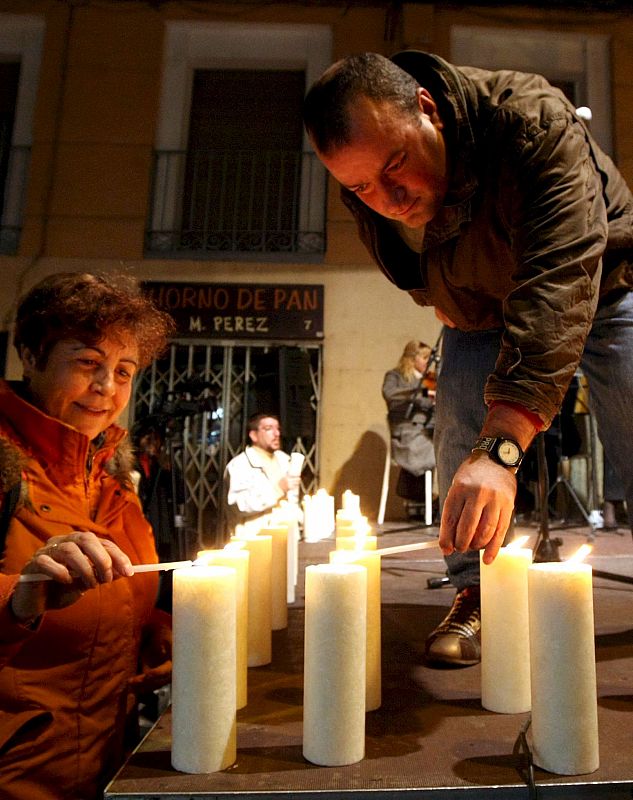 HOMENAJE MUJERES MUERTAS POR VIOLENCIA DE GENERO