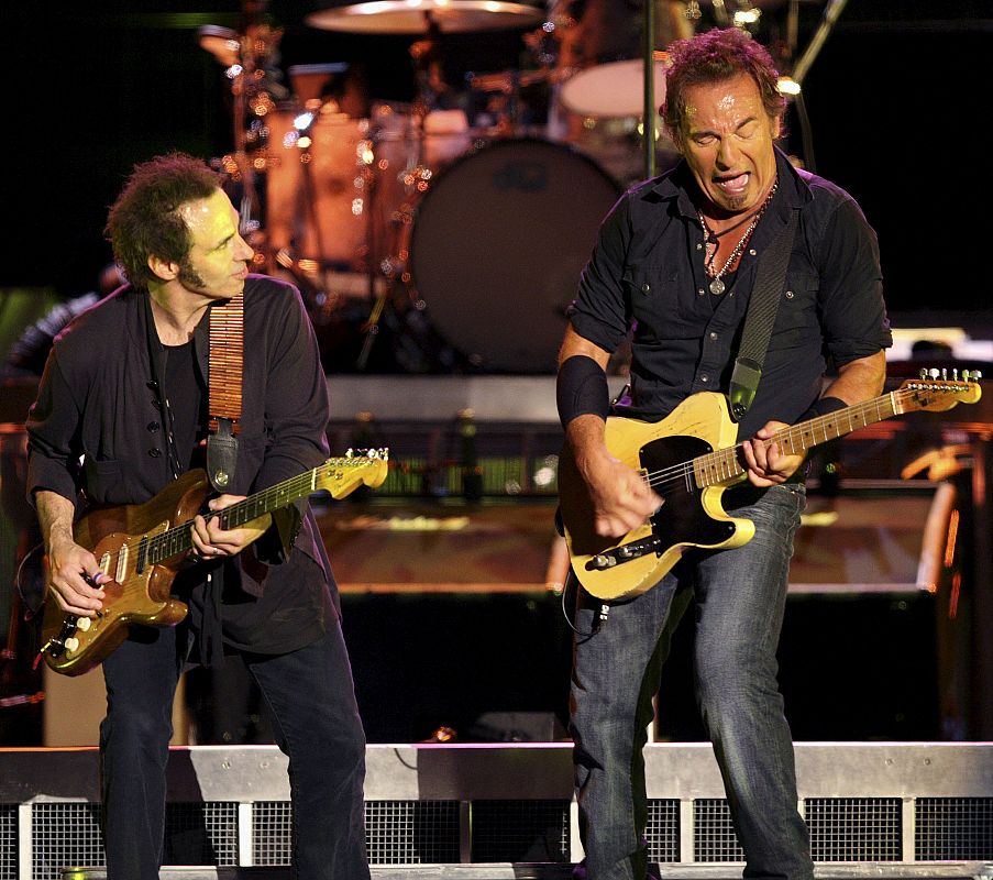 Bruce Springsteen celebra un concierto multitudinario en el Estadio de Anoeta en San Sebastián